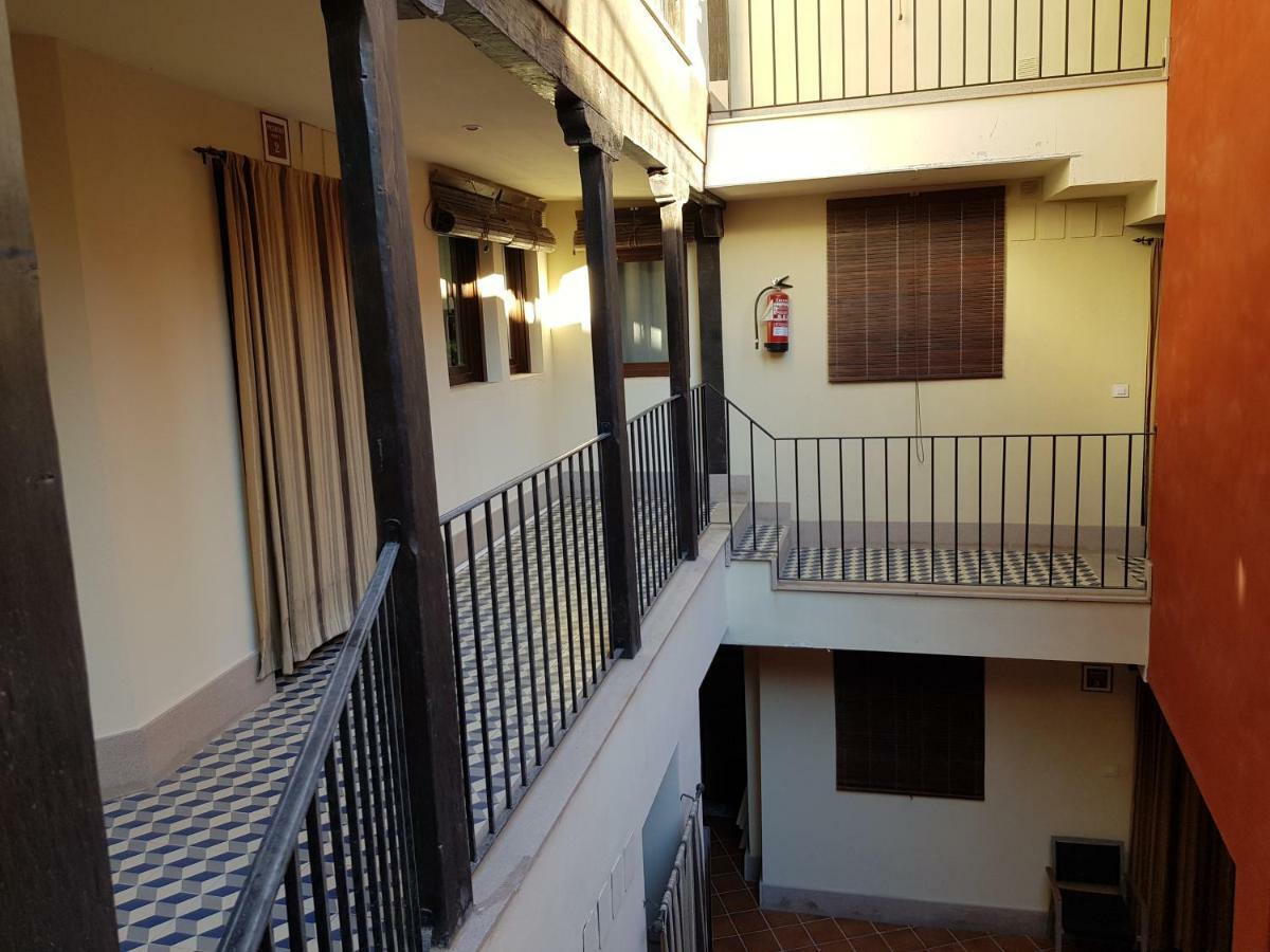 Apartamentos Suenos De Toledo Exteriör bild
