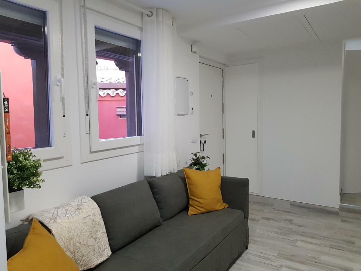 Apartamentos Suenos De Toledo Exteriör bild